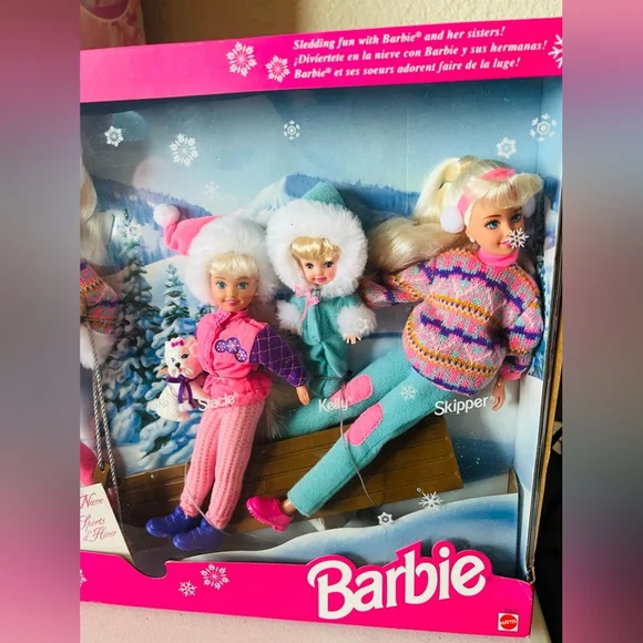 Winter Holiday Barbie And Barbie Sisters Snow Fun Gift Set Vintage